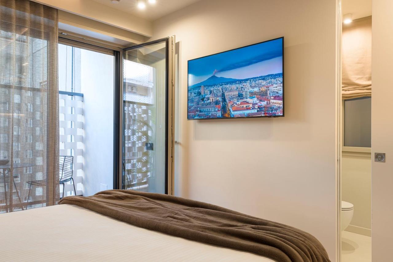 Aera Luxury Suites - 303 304 305 Катания Экстерьер фото