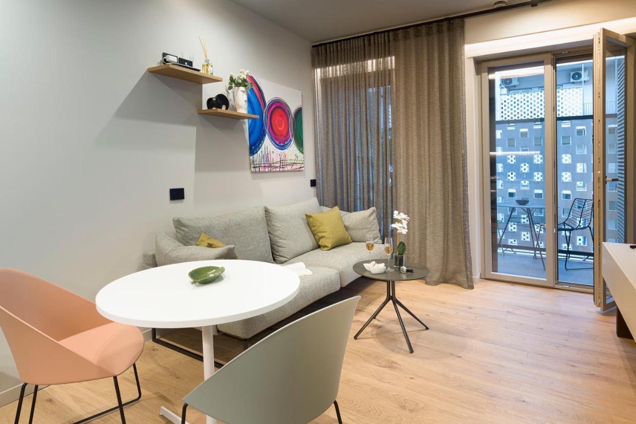 Aera Luxury Suites - 303 304 305 Катания Экстерьер фото