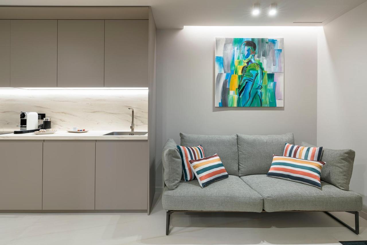 Aera Luxury Suites - 303 304 305 Катания Экстерьер фото