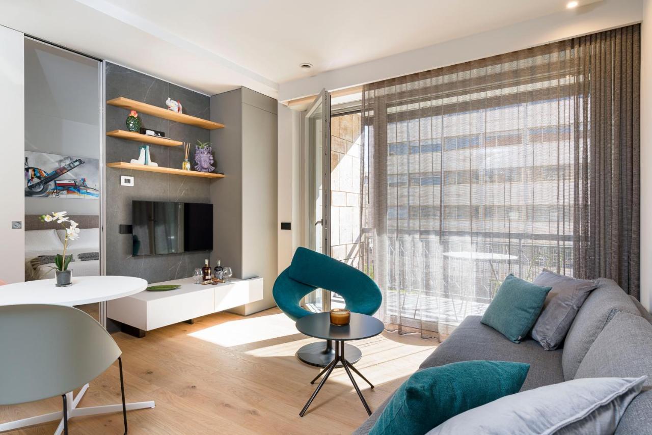 Aera Luxury Suites - 303 304 305 Катания Экстерьер фото