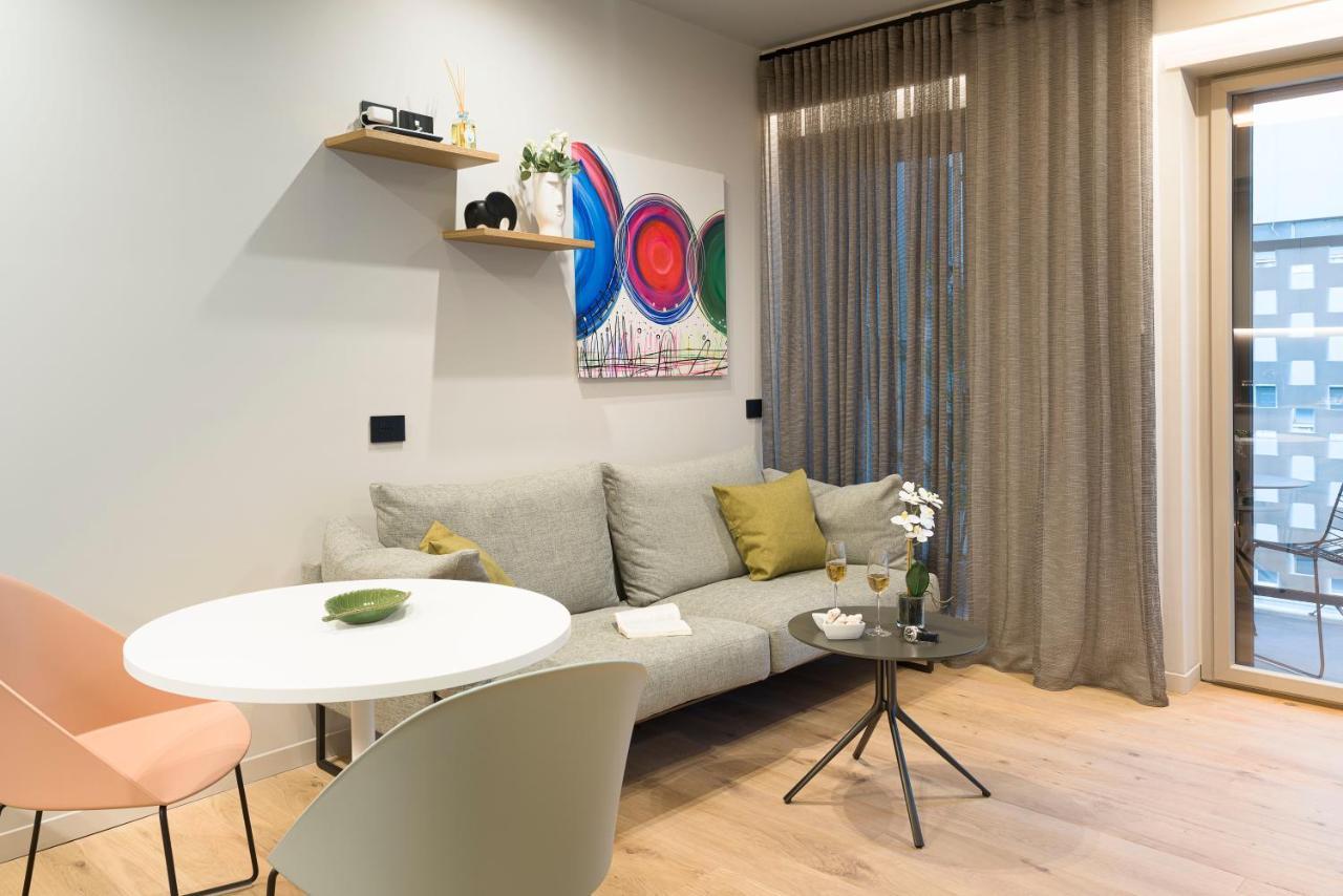 Aera Luxury Suites - 303 304 305 Катания Экстерьер фото