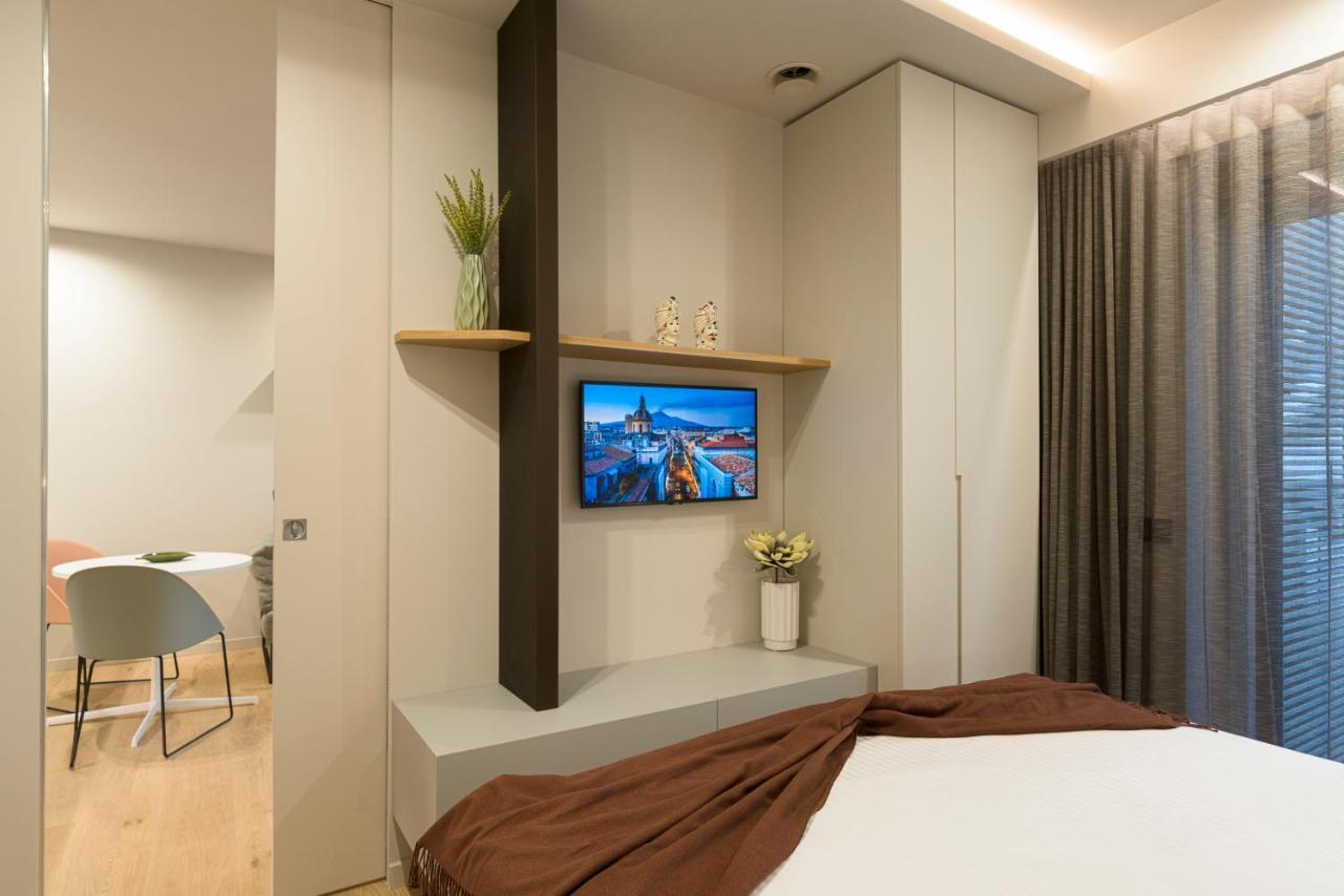 Aera Luxury Suites - 303 304 305 Катания Экстерьер фото