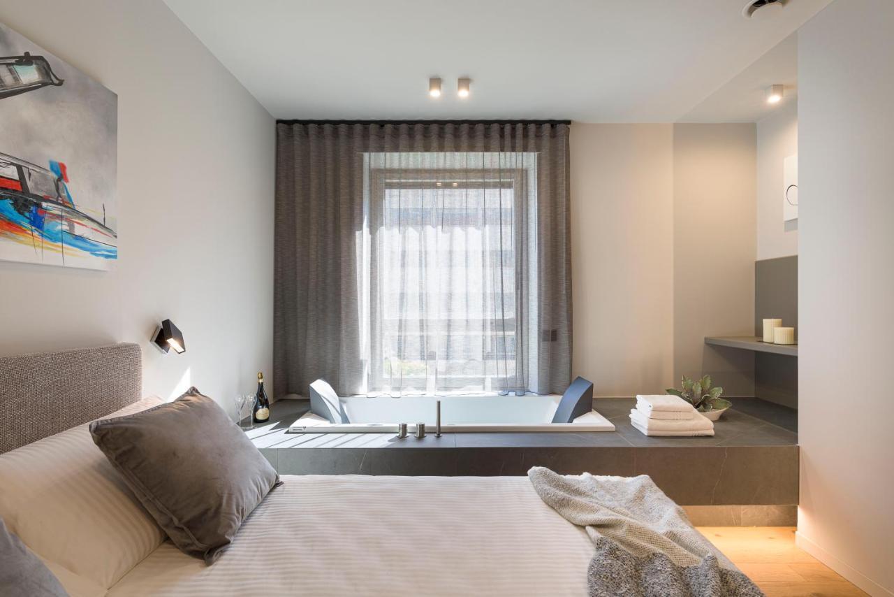 Aera Luxury Suites - 303 304 305 Катания Экстерьер фото