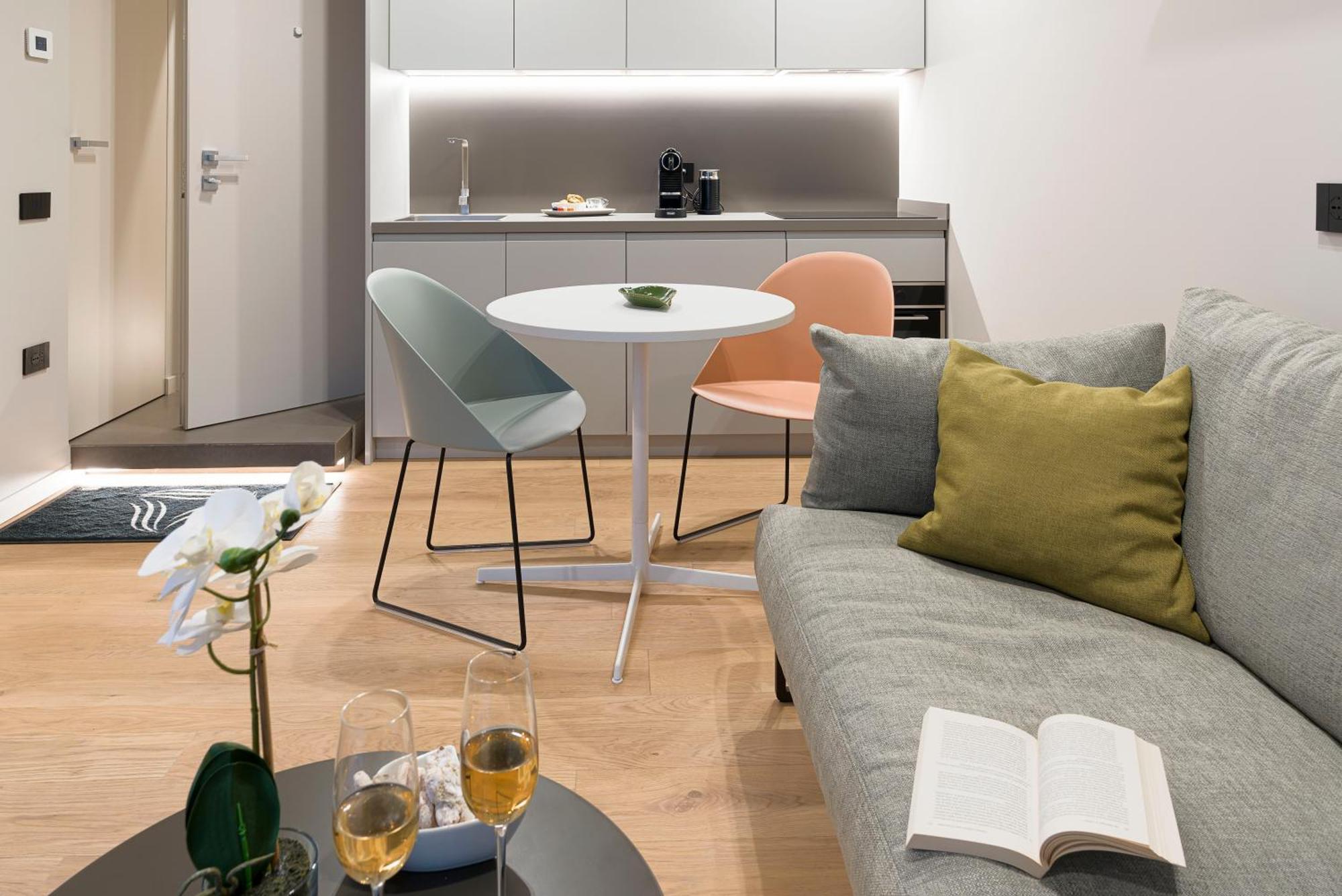 Aera Luxury Suites - 303 304 305 Катания Экстерьер фото